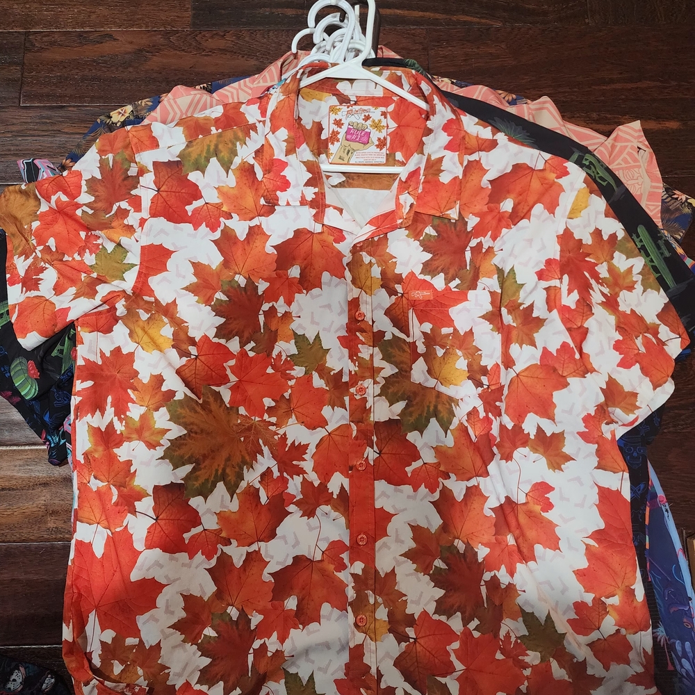 Autumn Leaf Print Men's Casual Button Down Shirt